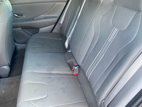 Used 2021 Hyundai Elantra SEL w/ Convenience Package image 17