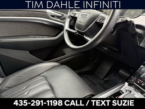 Used 2021 Audi e-tron Prestige w/ Prestige Package image 16