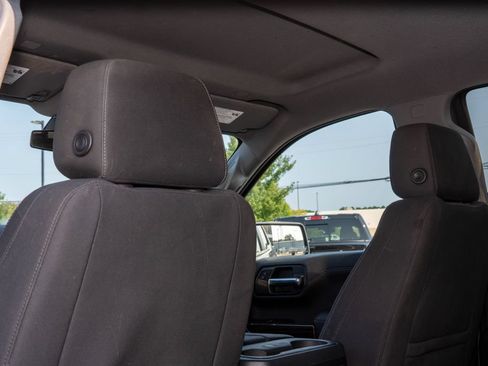 Used 2021 Chevrolet Silverado 1500 LT Trail Boss w/ Convenience Package II AWD/4WD image 16