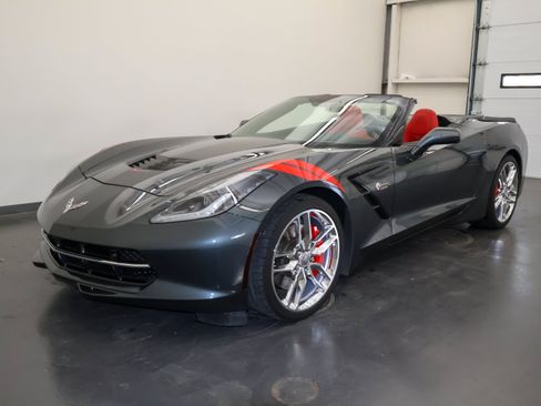 Used 2019 Chevrolet Corvette Stingray Convertible Z51 2LT RWD image 9