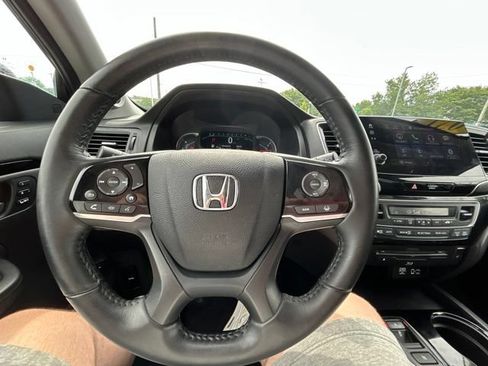 Used 2021 Honda Pilot Touring image 27