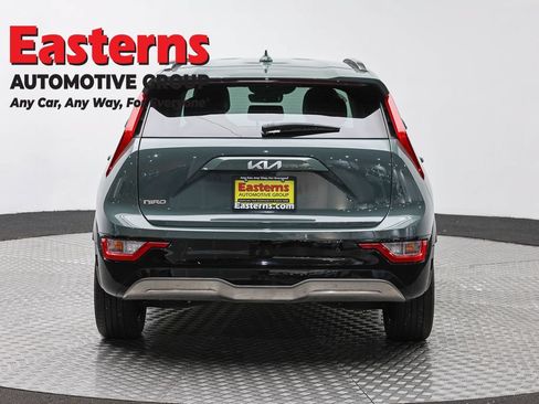 Used 2023 Kia Niro Wind w/ Wind Preserve Package FWD image 6