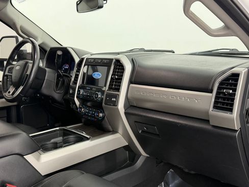 Used 2020 Ford F250 Lariat w/ Lariat Ultimate Package AWD/4WD image 19