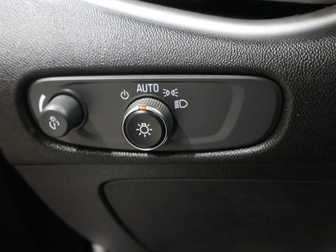 Used 2022 Chevrolet Malibu LT image 31