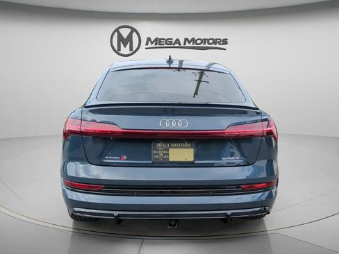 Used 2022 Audi e-tron Prestige w/ Prestige Package AWD/4WD image 6