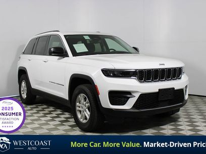 Used 2023 Jeep Grand Cherokee Laredo