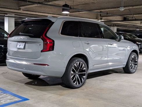 Used 2026 Volvo XC90 B5 Plus w/ Protection Package AWD/4WD image 3