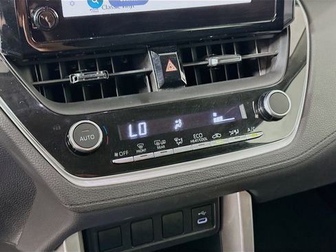 Used 2023 Toyota Corolla Cross LE image 22