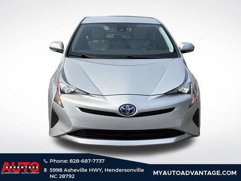 Used 2017 Toyota Prius Two FWD image 6