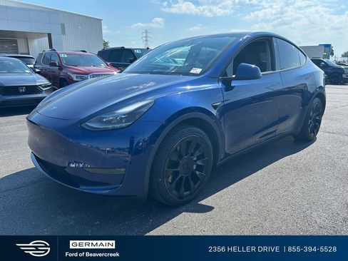 Used 2021 Tesla Model Y Long Range AWD/4WD image 4