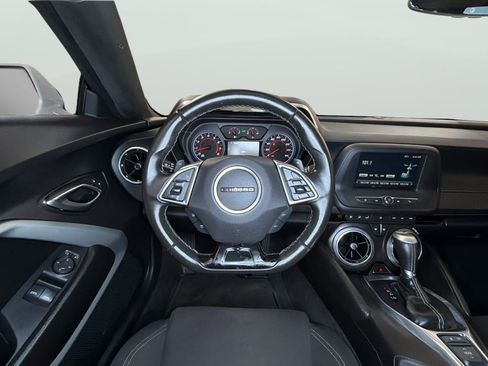 Used 2016 Chevrolet Camaro LT RWD image 17