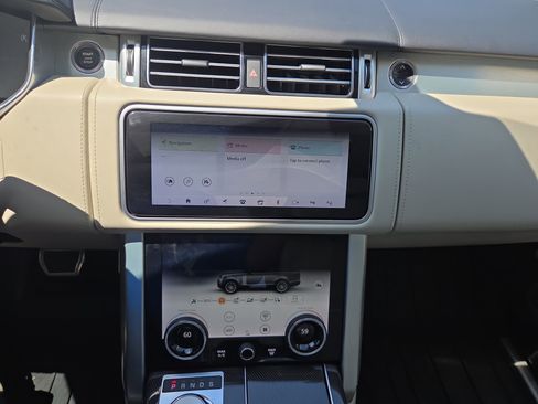 Used 2020 Land Rover Range Rover LWB SV Autobiography image 12