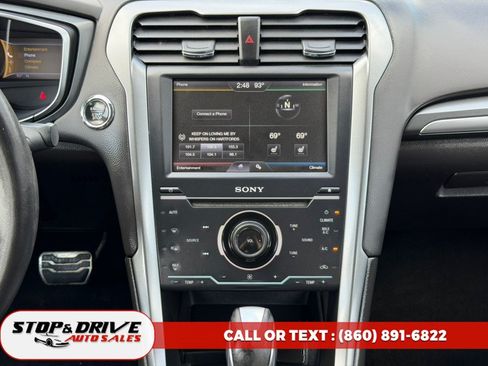 Used 2013 Ford Fusion Titanium w/ Titanium Driver Assist Pkg FWD image 11