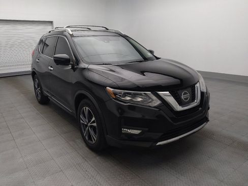 Used 2017 Nissan Rogue SL w/ SL Premium Package FWD image 13