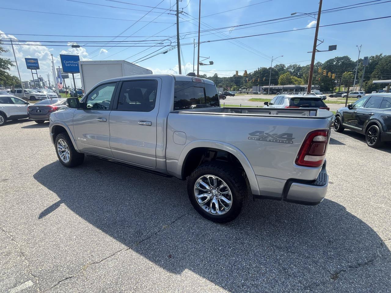 Used 2021 RAM 1500 Laramie w/ Laramie Southwest Edition AWD/4WD image 14