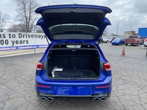 Used 2023 Volkswagen Golf R image 4