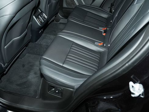 Used 2025 Maserati Grecale GT AWD/4WD image 52