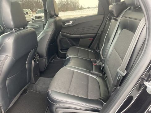 Used 2023 Ford Escape SE w/ Class II Trailer Tow Package image 10