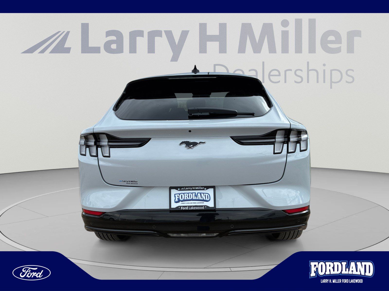 Used 2023 Ford Mustang Mach-E Premium AWD/4WD image 4