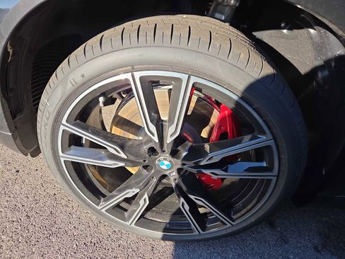 New 2026 BMW X5 M60i w/ Climate Comfort Package image 9