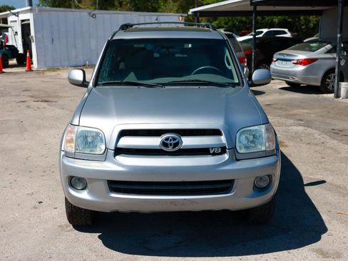 Used 2007 Toyota Sequoia SR5 image 19