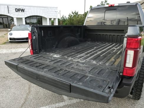 Used 2021 Ford F250 Platinum w/ FX4 Off-Road Package AWD/4WD image 62