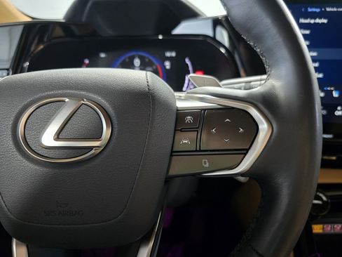 Used 2025 Lexus NX 350h AWD w/ Premium Package image 17