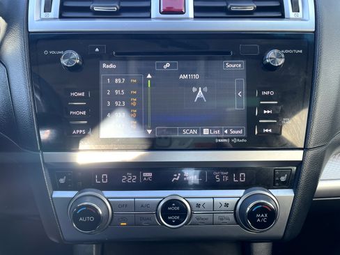 Used 2017 Subaru Legacy 2.5i Premium image 16