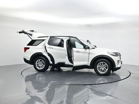 New 2026 Ford Explorer Active w/ Active Comfort Package RWD image 50