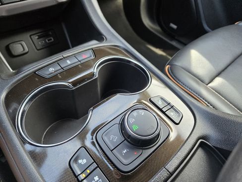 Certified 2023 GMC Acadia AT4 w/ Preferred Package AWD/4WD image 15