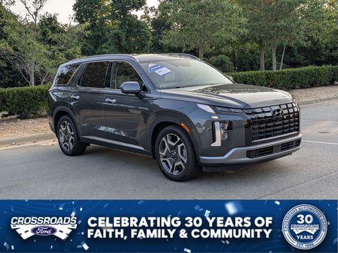 Used 2023 Hyundai Palisade Limited AWD/4WD image 1