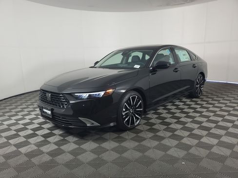 New 2026 Honda Accord Touring image 8