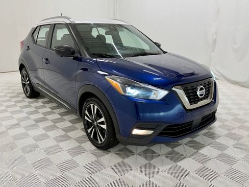 Used 2020 Nissan Kicks SR image 21