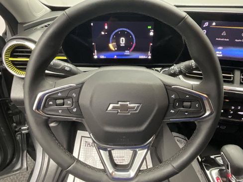 Certified 2025 Chevrolet Trax ACTIV FWD image 14