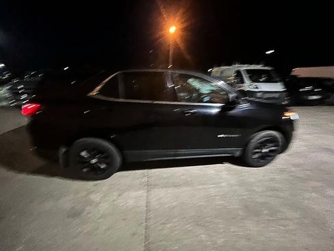 Used 2018 Chevrolet Equinox LT image 4