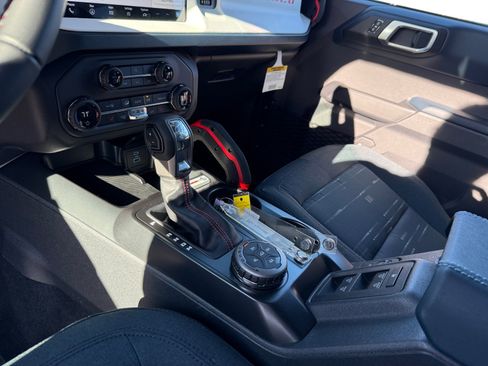 New 2025 Ford Bronco Heritage Edition image 13