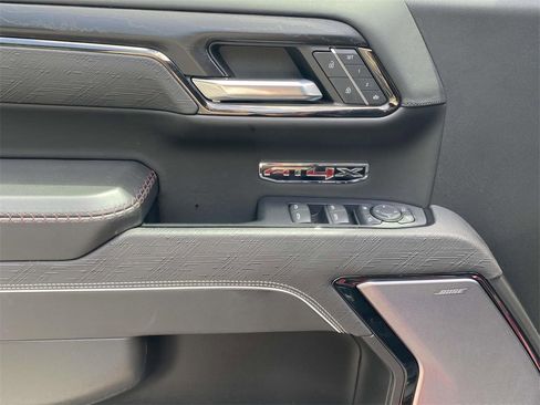 Used 2023 GMC Sierra 1500 AT4X image 15