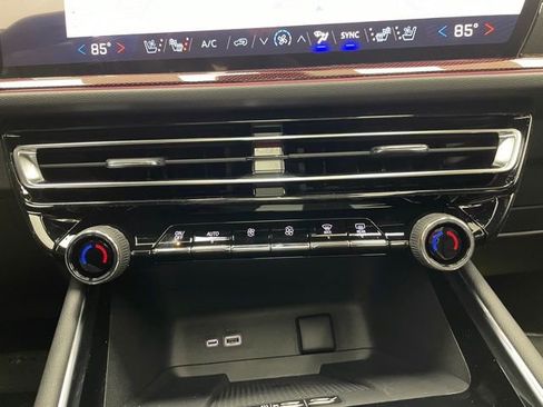 New 2026 Chevrolet Traverse RS w/ LPO, Floor Liner Package image 6