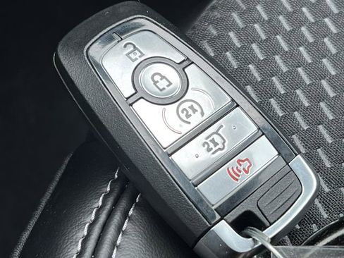 New 2024 Ford Escape SE image 26