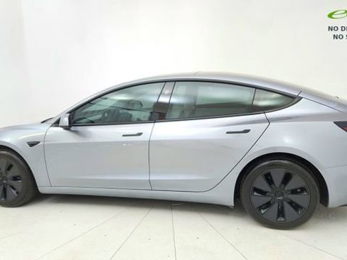 Used 2025 Tesla Model 3 RWD image 4