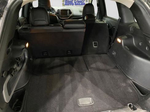Used 2016 Jeep Cherokee Limited AWD/4WD image 15