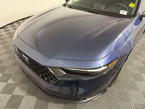 Used 2025 Honda Accord SE image 10
