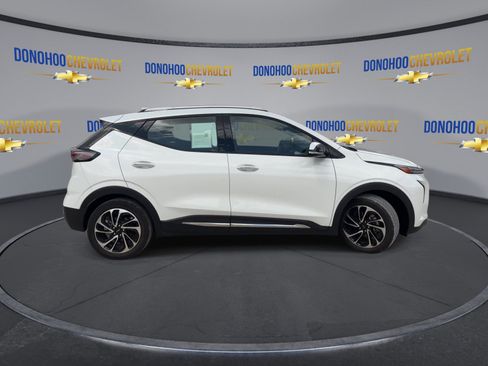 Used 2022 Chevrolet Bolt EUV Premier FWD image 8