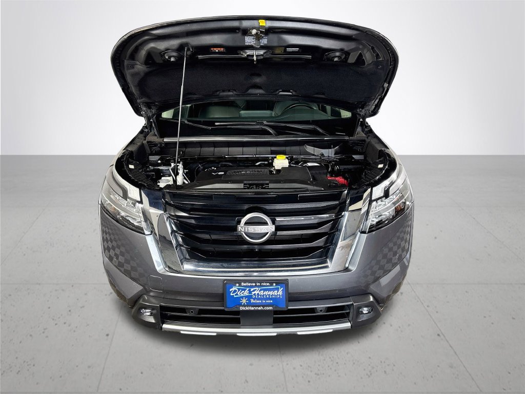 Used 2022 Nissan Pathfinder SL AWD/4WD image 22