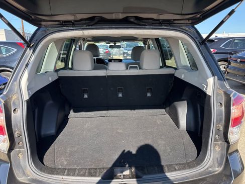 Used 2018 Subaru Forester 2.5i Premium AWD/4WD image 14