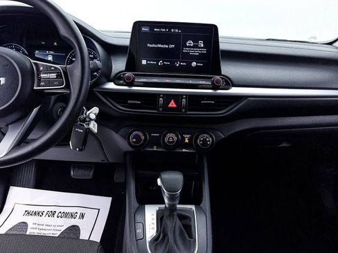 Used 2024 Kia Forte LXS w/ LXS Technology Package image 7