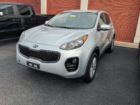 Used 2018 Kia Sportage LX AWD/4WD image 9