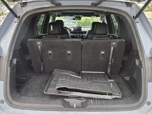 Used 2023 Honda Pilot TrailSport image 16