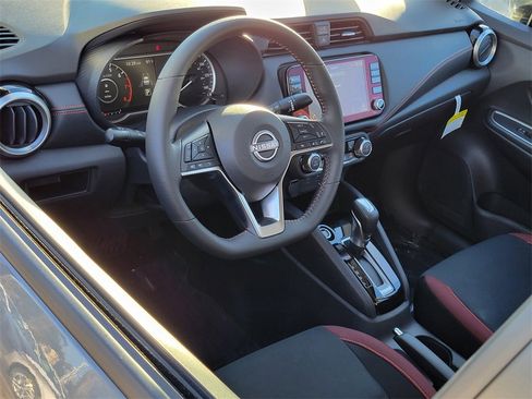 New 2025 Nissan Versa SR w/ Trunk Package image 6