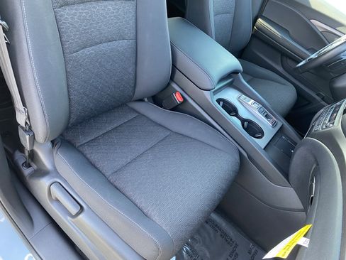 Used 2025 Honda Ridgeline Sport image 8